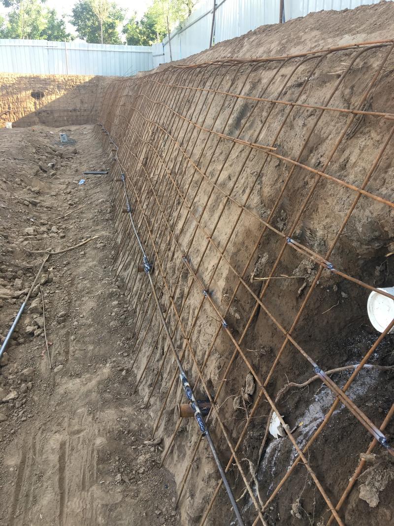 长治郊区边坡加固